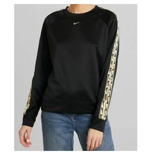 NWT Nike Sweatshirt